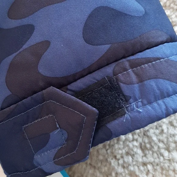 Carter's NWT 5-6 Camouflage Hooded Puffer Jacket